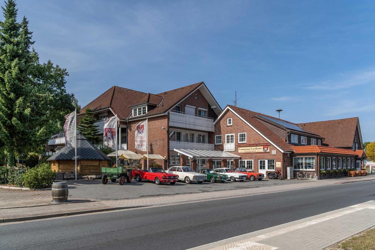 Frommanns Landhotel ブーフホルツ・イン・デア・ノートハイデ エクステリア 写真