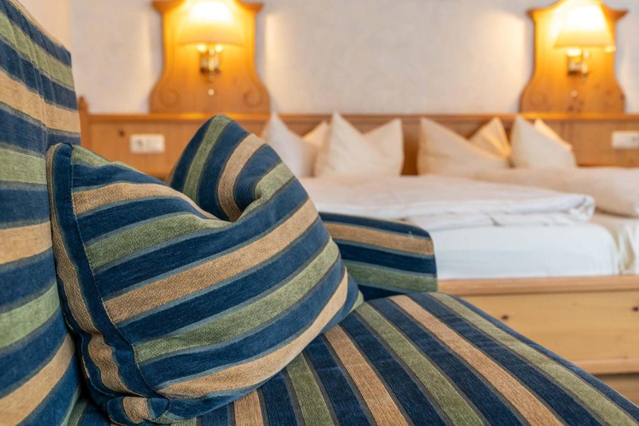 Frommanns Landhotel ブーフホルツ・イン・デア・ノートハイデ エクステリア 写真
